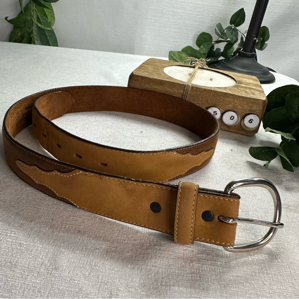Silver Creek Two Tone Hand Tooled Genuine Leather Unisex 32 Western Belt